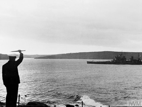 Admiral Bruce Fraser welcoming HMS Duke of York to Sydney, 1945