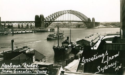 Sydney ferry BELLUBERA leaves Sydney Cove, 1938