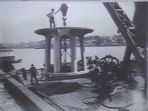Erection of the light house off Bradleys Head 2, c. 1916