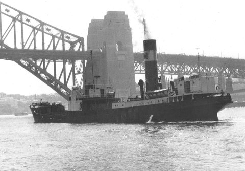 Ayerfield (ex-Corrimal) near Harbour Bridge, March 1969 (Graeme Andrews, City of Sydney Archives)