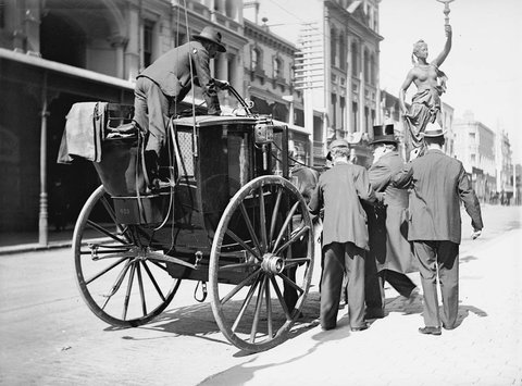 Streetscenes, from Frederick Danvers Power - photonegatives, 1898 - 1926 (cropped), 1898–1926