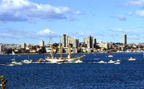 70-676 Dewarutji arriving, Sydney 1970