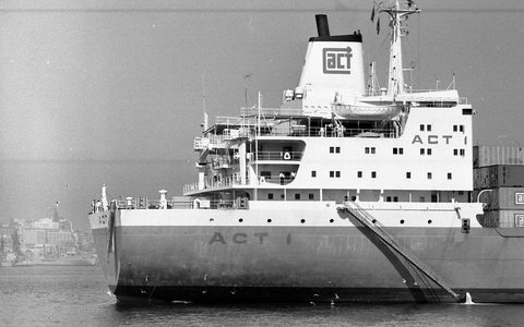 70-8 Cremorne Point 2, Sydney, Australia 1970