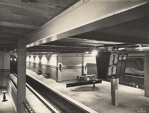 Town Hall station 1932