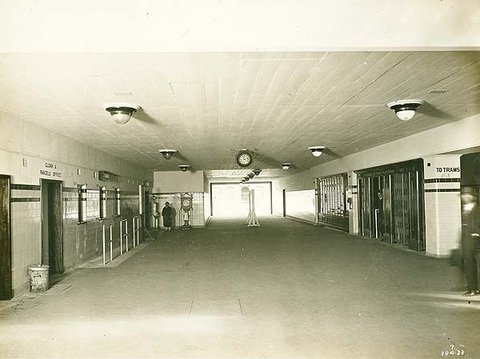 Concourse of Milsons Point Station, 1932