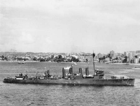 USS Whipple (DD-217) at Sydney 1942, c. 1942