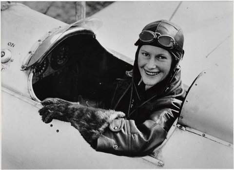 Nancy Bird in Gipsy Moth at Kingsford Smith Flying School, 1933