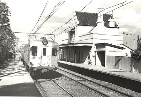 Railway Station - Emu Plains, 1971