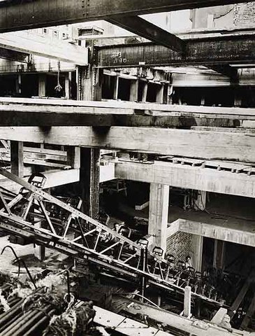 Installing escalators at Wynyard, 1930