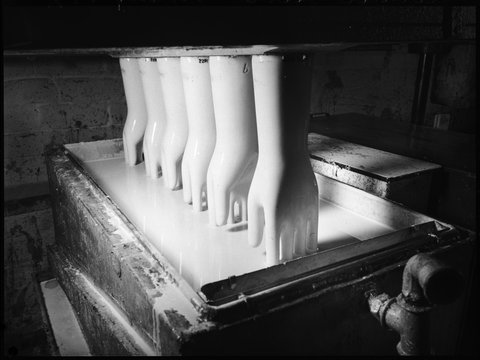 Rubber Glove 1938, 1939