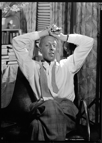 Hoyningen-Huene V1-FL19408242, c. 1940
