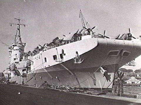 HMS Pioneer in Sydney in January 1946