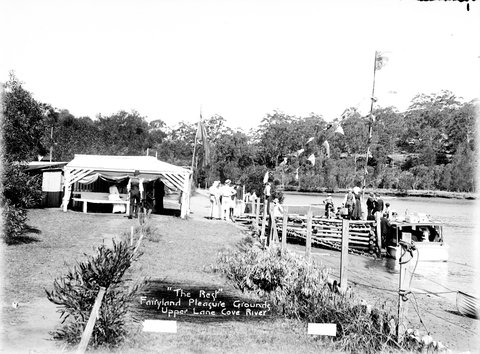"The Rest" at Fairyland Pleasure Grounds, Lane Cove National Park (NSW), c. 1908