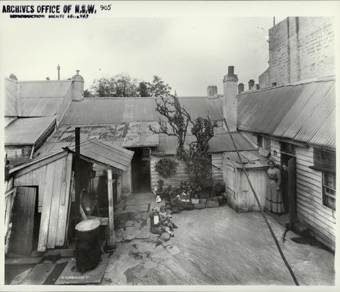 Over the fence, The Rocks, 1901–10