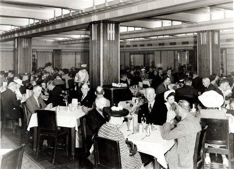 Dining room at Wynyard Station, 1946