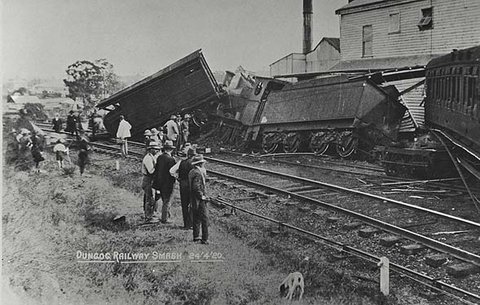 Train derailment, 1920, c. 1920