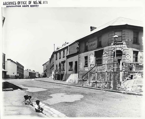 Whalers Arms Hotel, The Rocks, 1901
