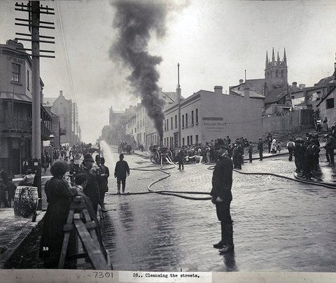 Observing the cleanup in Sydney, 1900, c. 1900