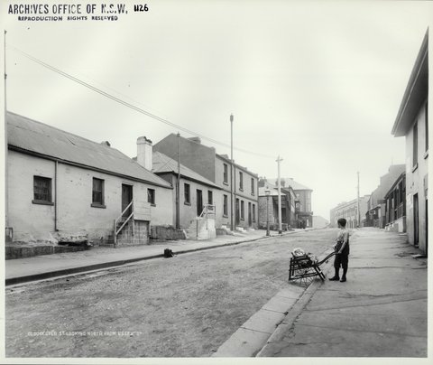 Gloucester Street looking north from Essex Street, The Rocks (NSW), 1901