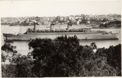 HMT Queen Mary, Sydney Harbour, between 1940-1945, 1940–45