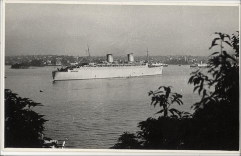 HMT Queen Elizabeth, Sydney Harbour, between 1940-1945, 1940–45