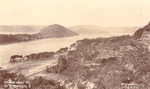 Hawkesbury River at Brooklyn, 1900–27