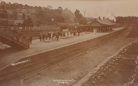 Wahroongah Railway Station, 1900–27