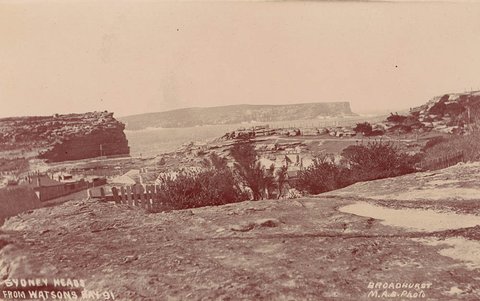 Sydney Heads from Watsons Bay, 1900–27