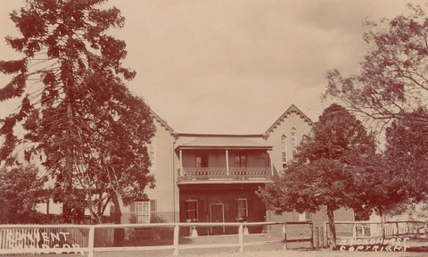 962 Convent Windsor, 1900–27