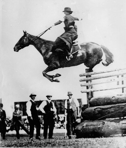 STACE-Esther M, 1915
