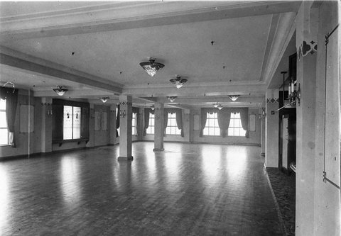 I think this is the upstairs foyer of the Lyceum Ted Hood State Ballroom, 1930s