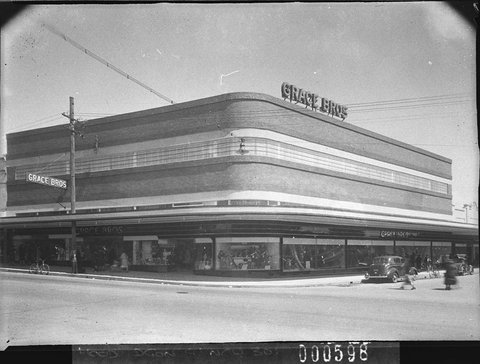 A new Grace Bros regional store Parramatta, 1939