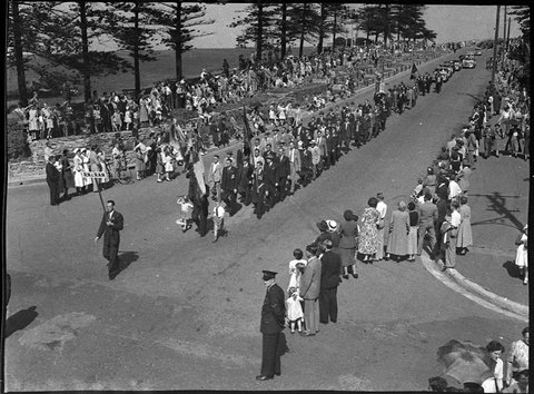 Anzac Day march, 1955