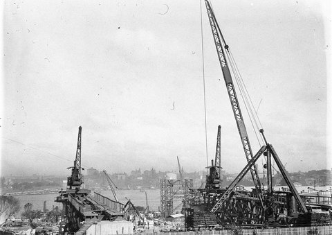 Approaches of the northern steelwork looking south, 1930–32