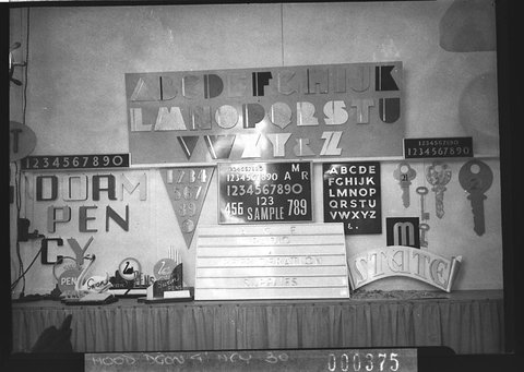 ARL designs for reatail and advertising taken for Metropolitan Art Studios, 1939