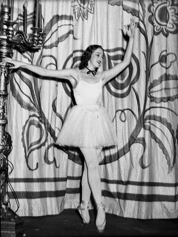 Ballet dancer and JCW theatre curtain, 1938