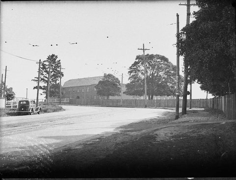 Bend in a road, 1935