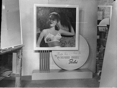 Berlei display, 1948