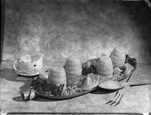 Blancmange cups taken for Smiths Weekly cookery page, 1947