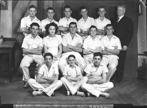 Bob Benson and cricket team, 1925–57