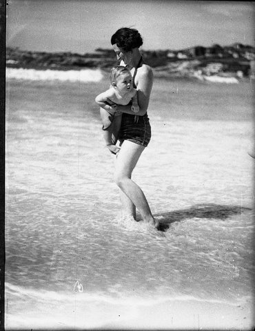 Bondi Beach, 1936–37