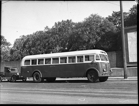 Bus, 1947