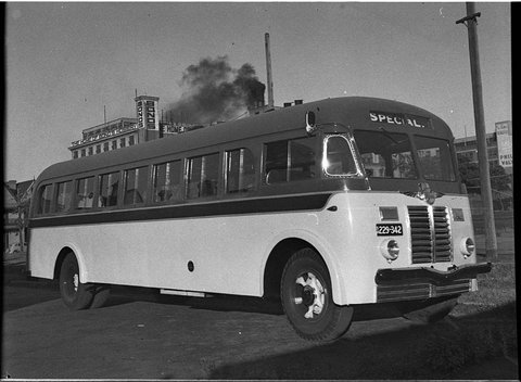 Bus, 1947