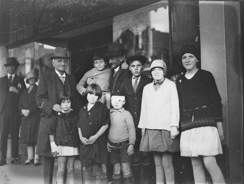 Children at matinee, 1930s