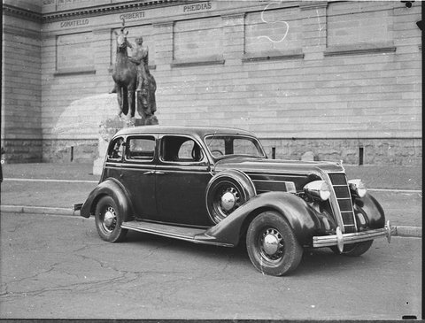 Chrysler sedan taken for Liberty Motors, 1937