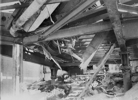 Collapsed steamcrane at Dolls Point, 1930s