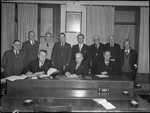 Country Cordial Manufacturers Conference taken for SydneyMelbourne Publishing Co, 1949