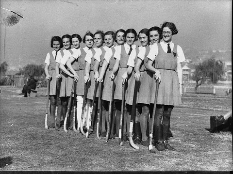 Country hockey, 1937