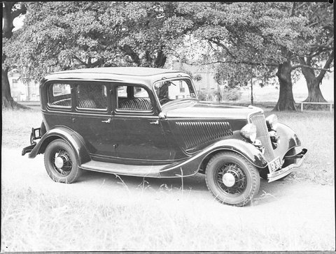Crouch Motors one car, 1937