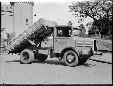 Dennis Trucks, 1936